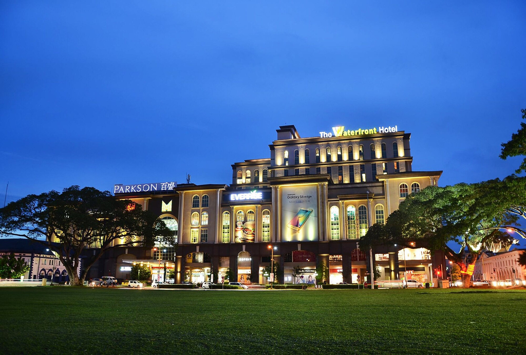 The Waterfront Hotel, Kuching