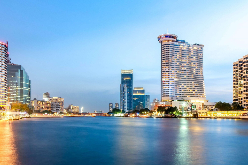 Millennium Hilton Bangkok, Khlong San