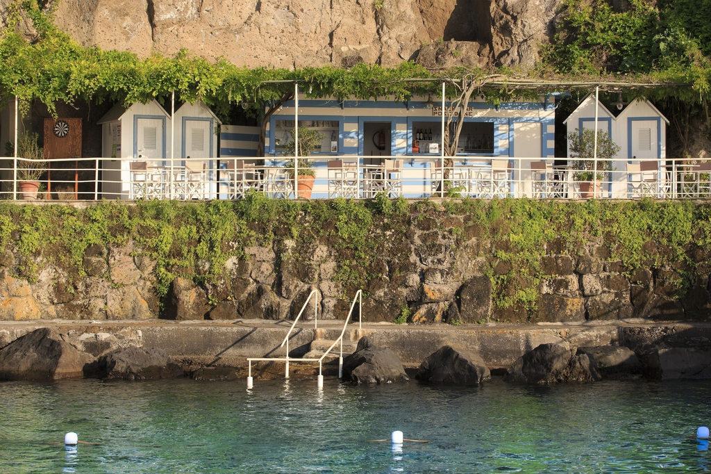Grand Hotel Ambasciatori, Napoli