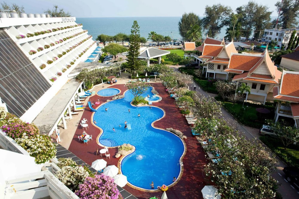 The Cha-am Methavalai Hotel, Cha-Am