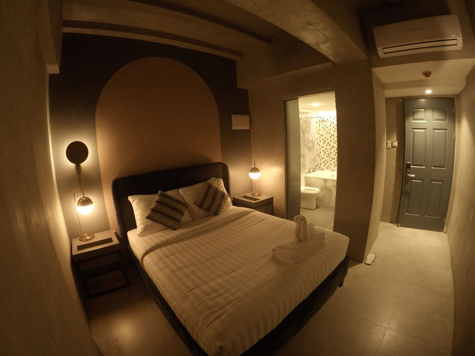 Citizen Hotel, Makati City