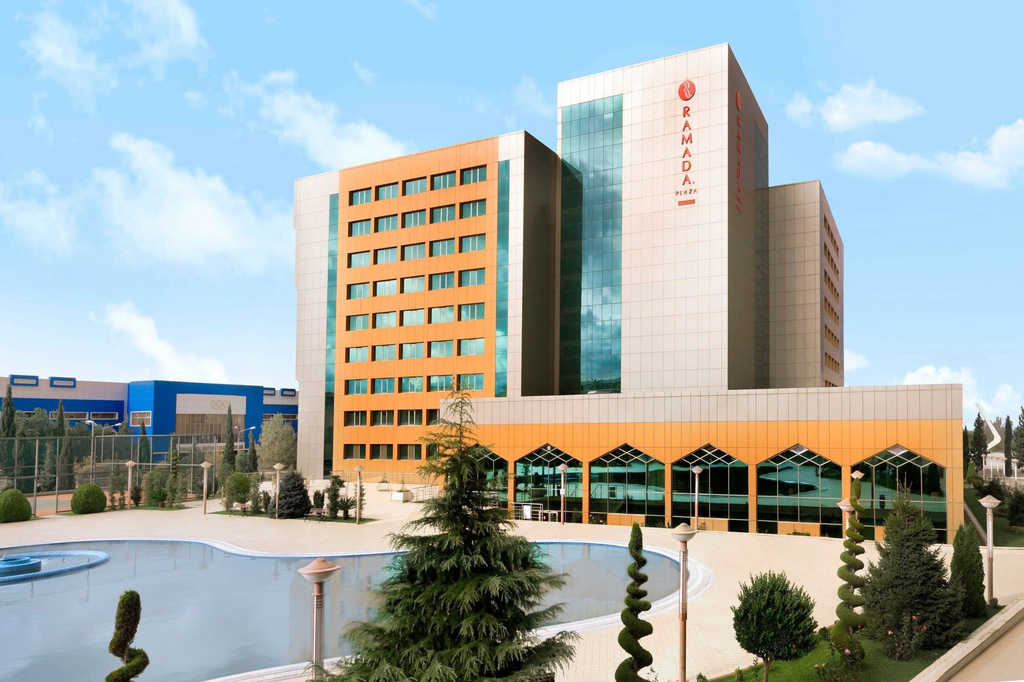 Ramada Plaza Gence, Gəncə