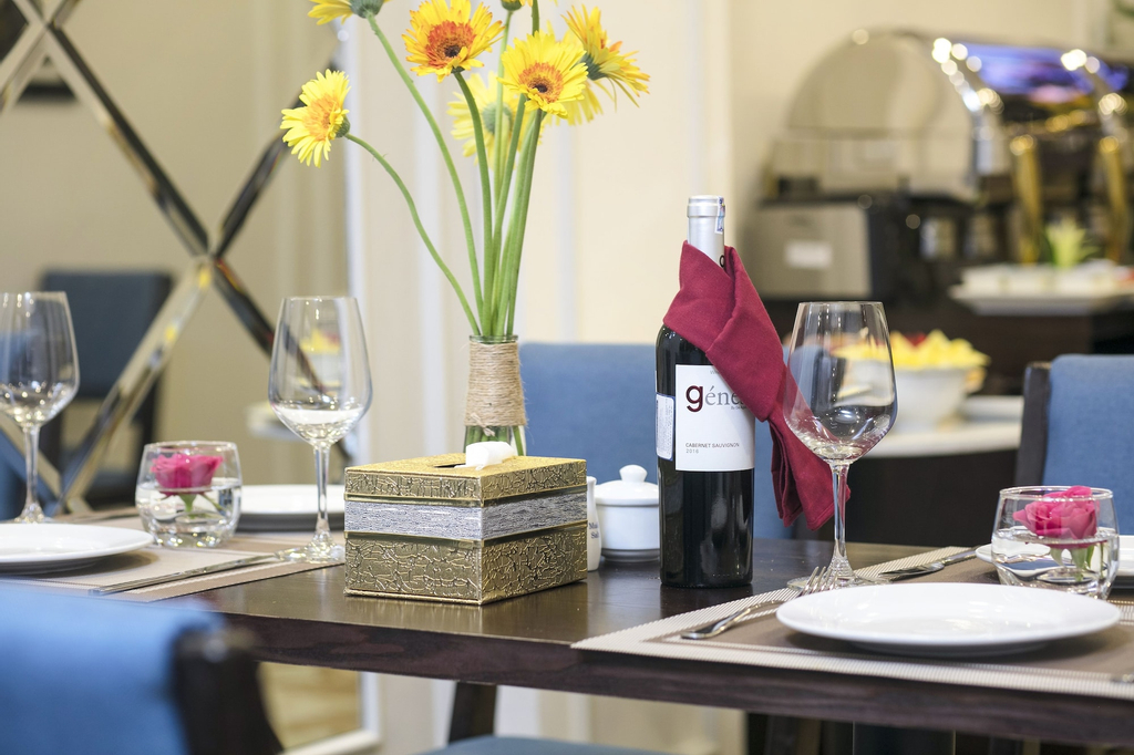 Mayflower Hotel Hanoi, Hoàn Kiếm