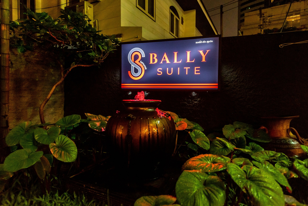 Bally Suite Sukhumvit Bangkok, Wattana