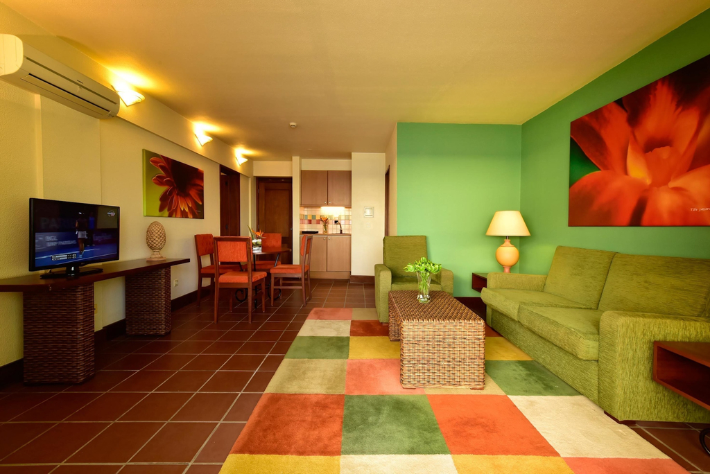 Pestana Bay Ocean Aparthotel - All Inclusive, Funchal