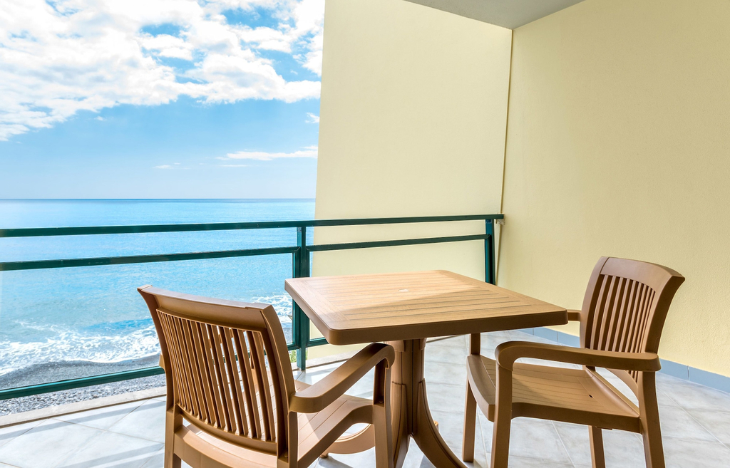 Pestana Bay Ocean Aparthotel - All Inclusive, Funchal