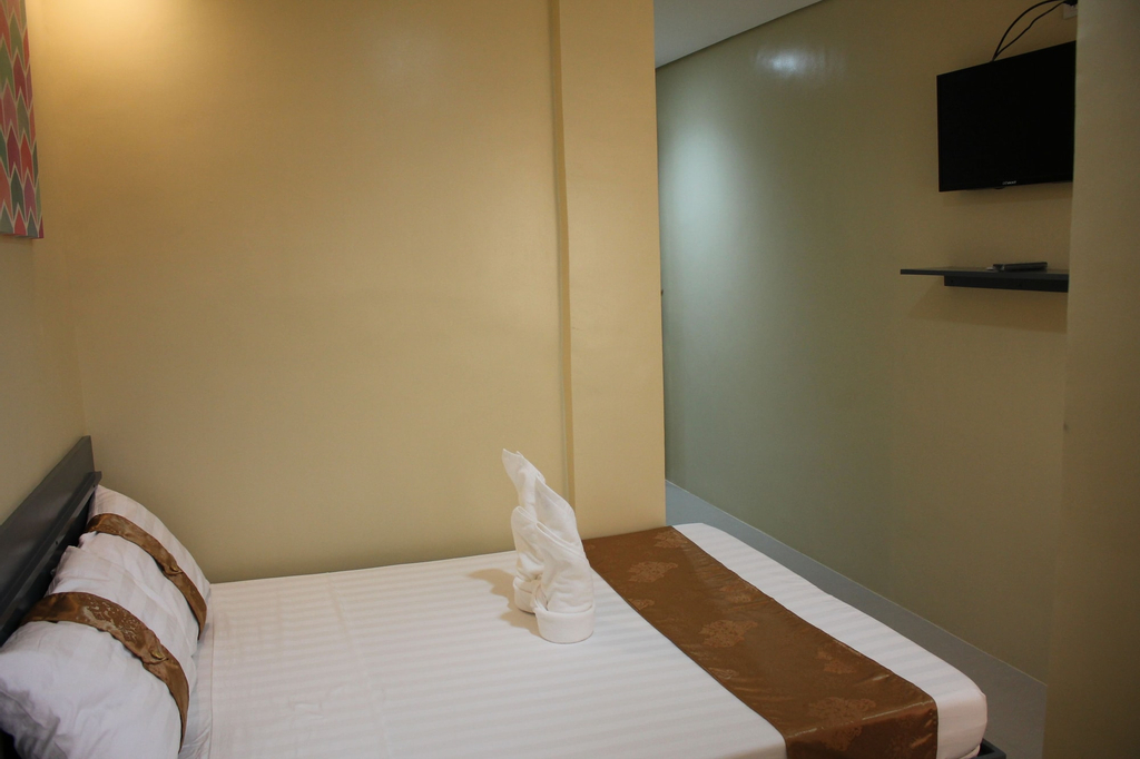 Rusville Hotel & Residences, Naga City