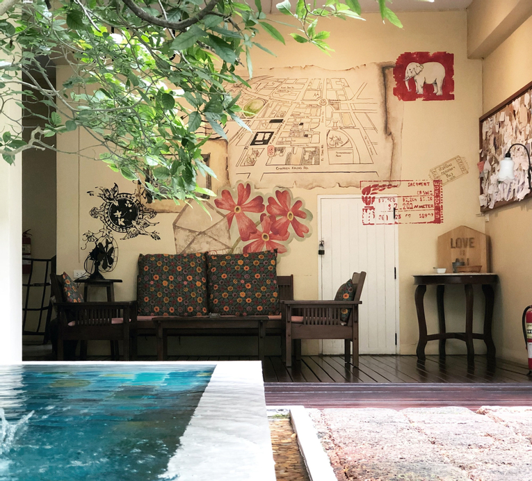 Feung Nakorn Balcony Rooms and Cafe, Phra Nakhon