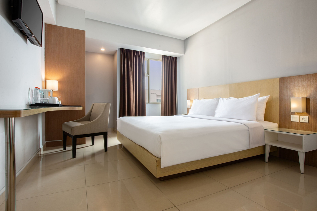 Hotel Santika Depok, Depok