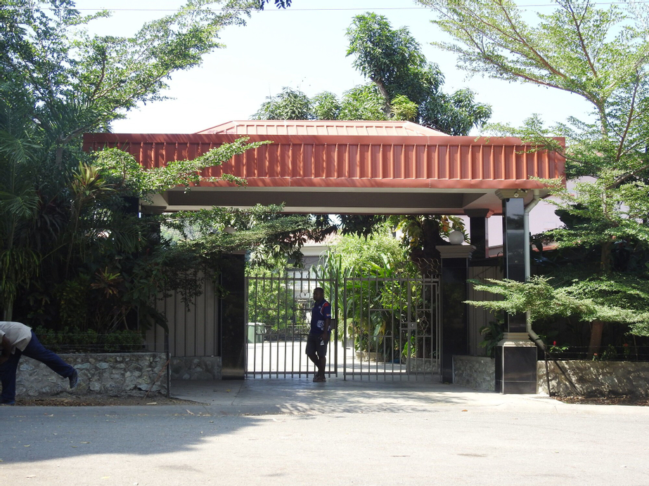 Renaissance LodgePlus, National Capital District