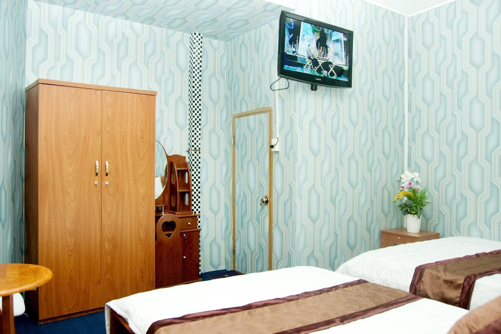 Trinh Ngoc Hotel, Tân Bình