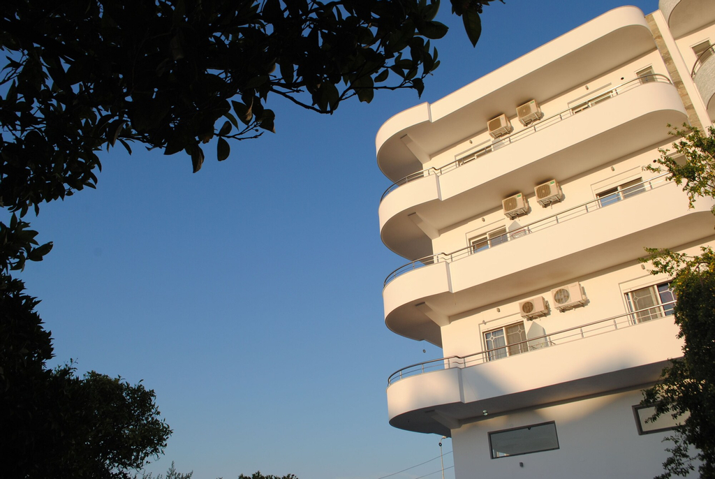 Visi Apartments, Sarandës