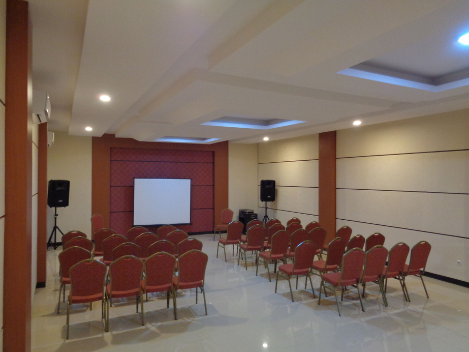 Grand Dian Slawi, Tegal