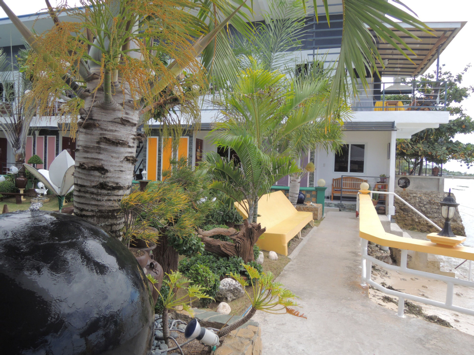 L&M Hearthstones Lodge, Oslob