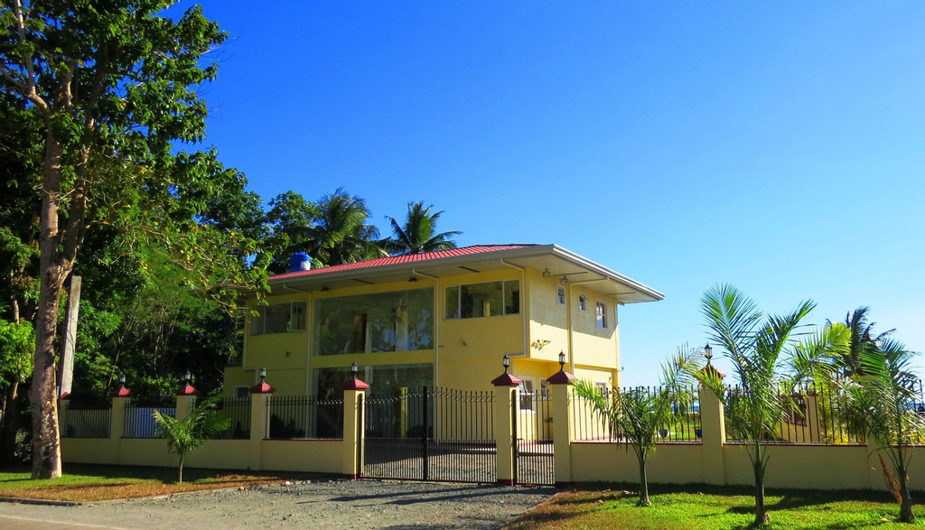 Caimito Beach Hotel, Maasin City