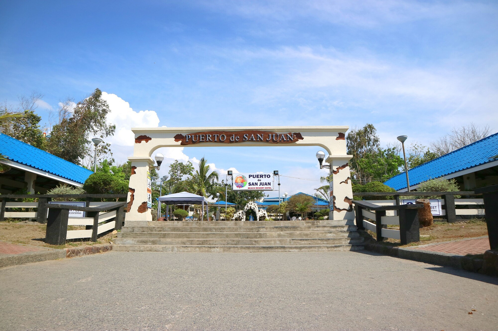 Puerto de San Juan Beach Resort Hotel, San Juan