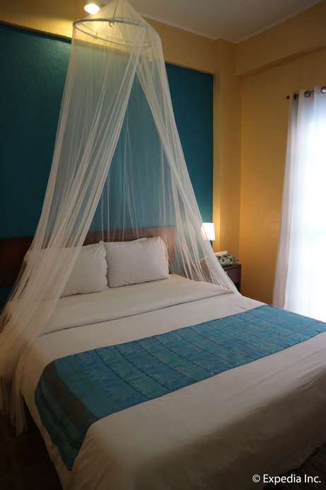 The Sun Villa Beachfront Resort & Spa, Malay