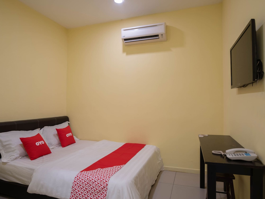 OYO 44103 8 Hotel, Seremban