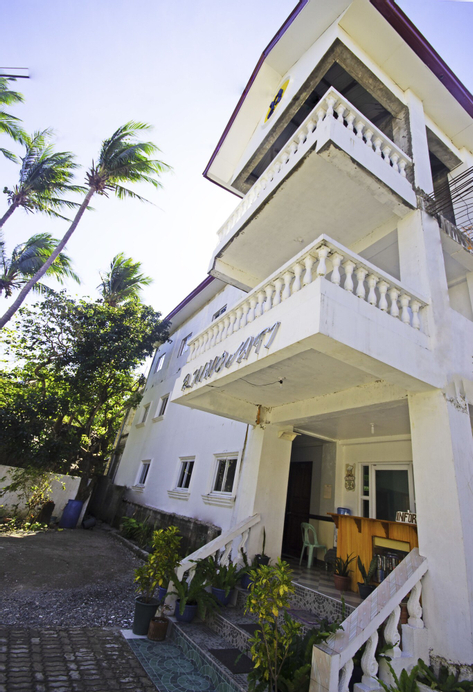 Pagudpud Rinnovati Beach Resort, Pagudpud