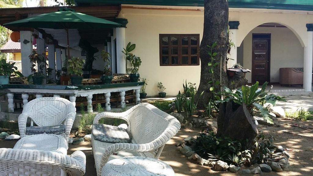 Brazaville Beach Resort, Hinoba-An