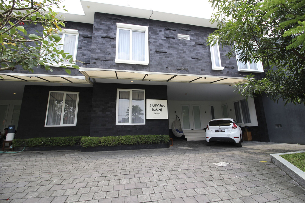 RedDoorz Plus @ Palagan 2, Yogyakarta