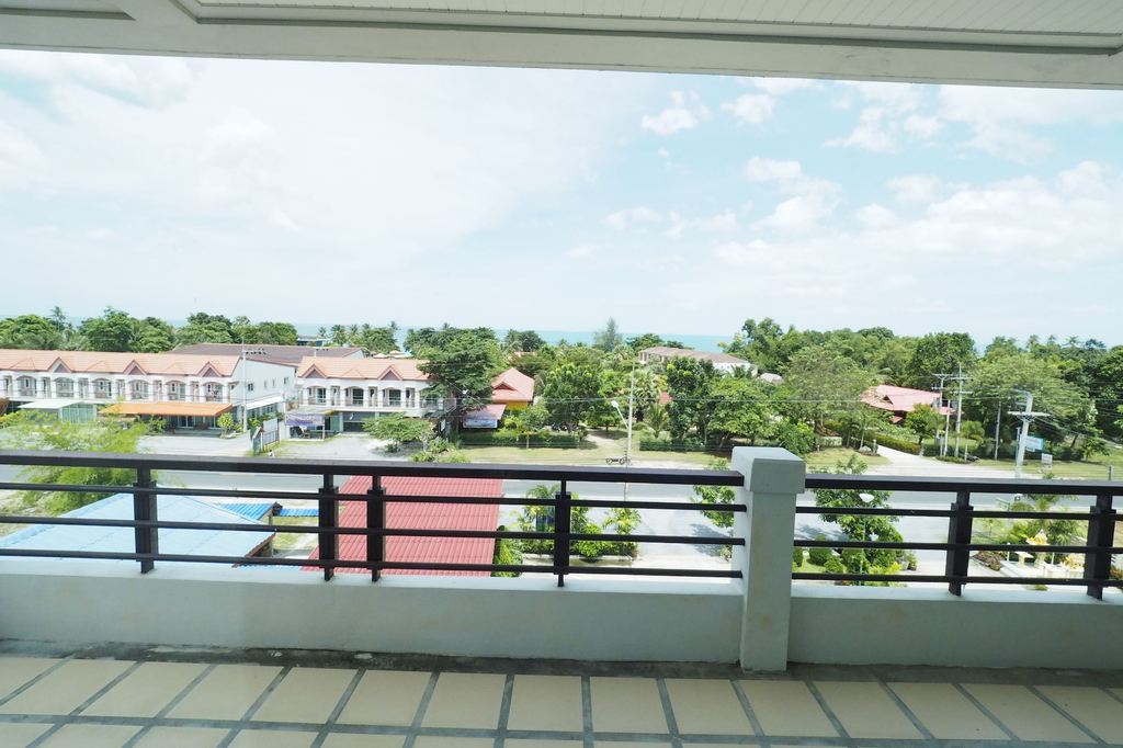 Sea Mountain Khanom Hotel, Khanom