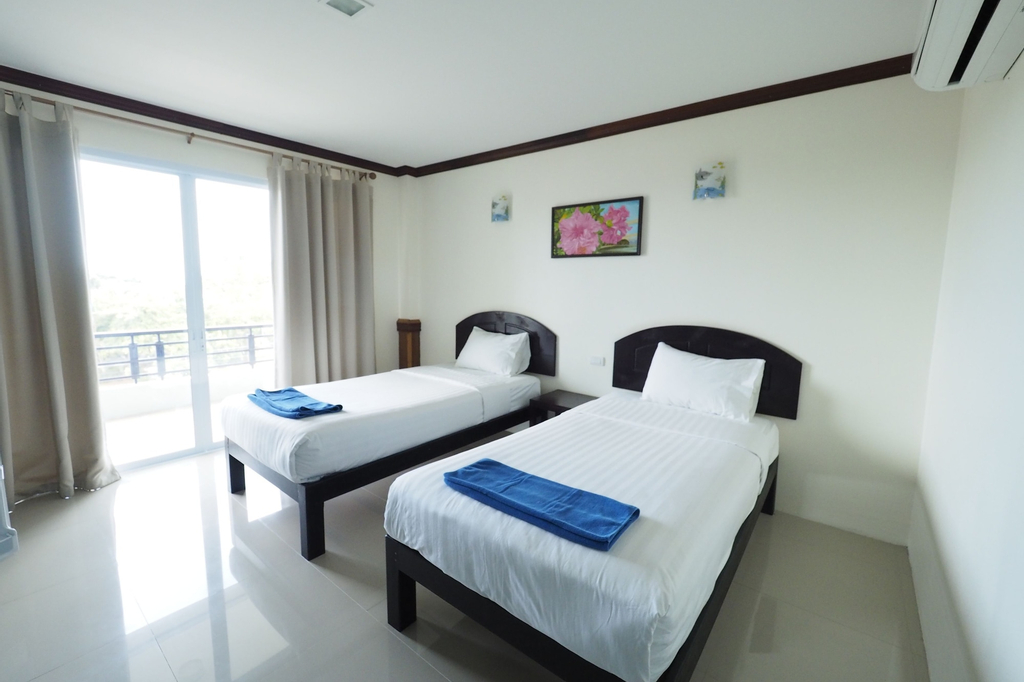 Sea Mountain Khanom Hotel, Khanom