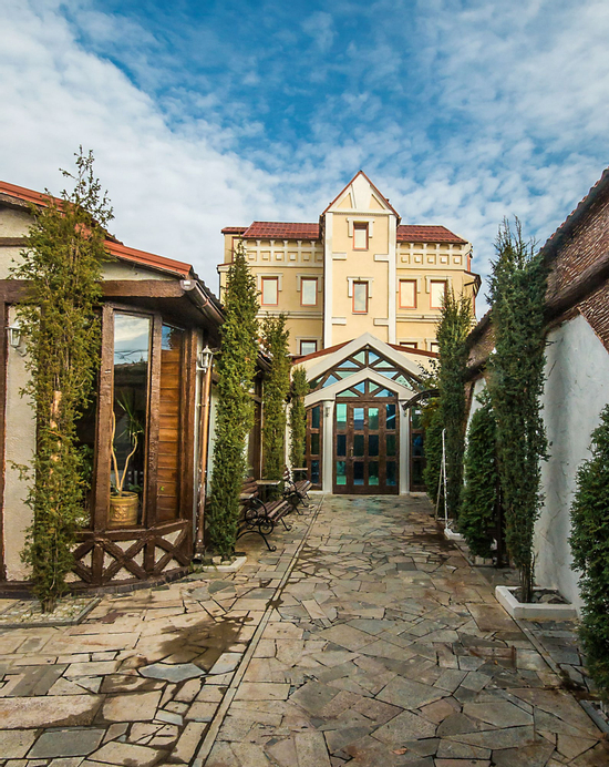 Velion Hotel, Kharkivs'ka