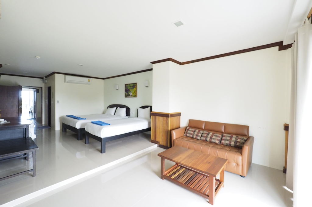 Sea Mountain Khanom Hotel, Khanom