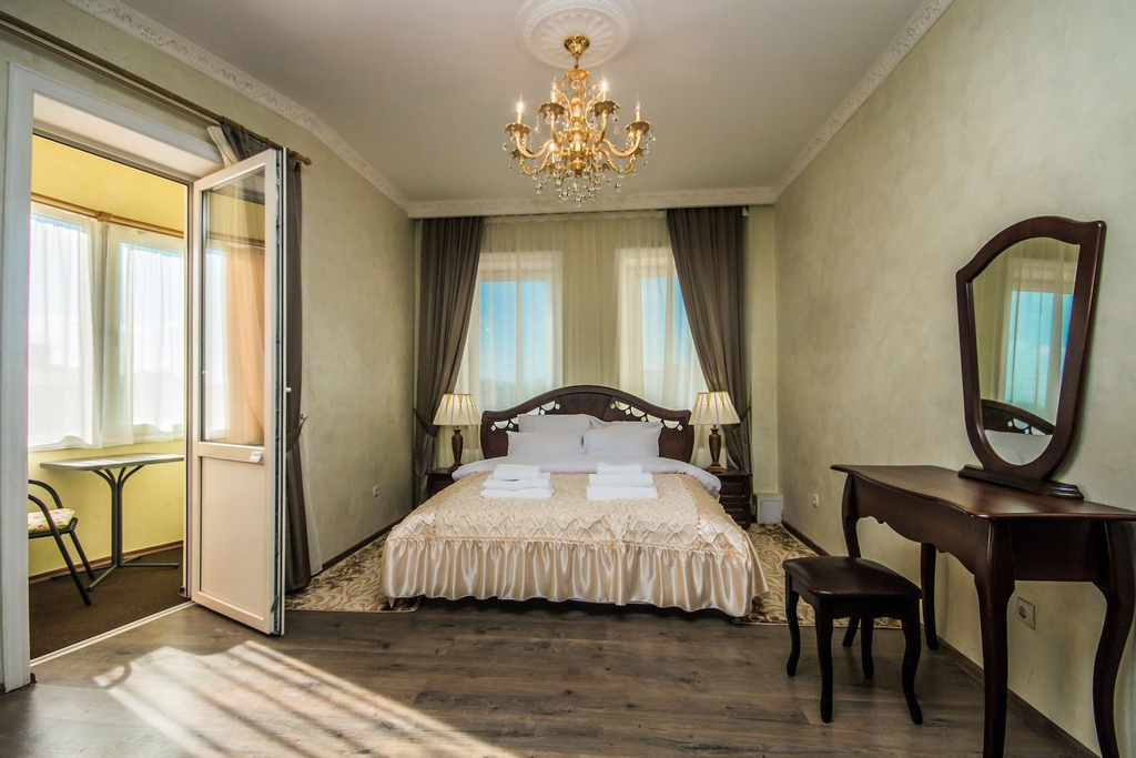 Velion Hotel, Kharkivs'ka