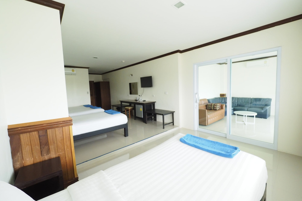 Sea Mountain Khanom Hotel, Khanom