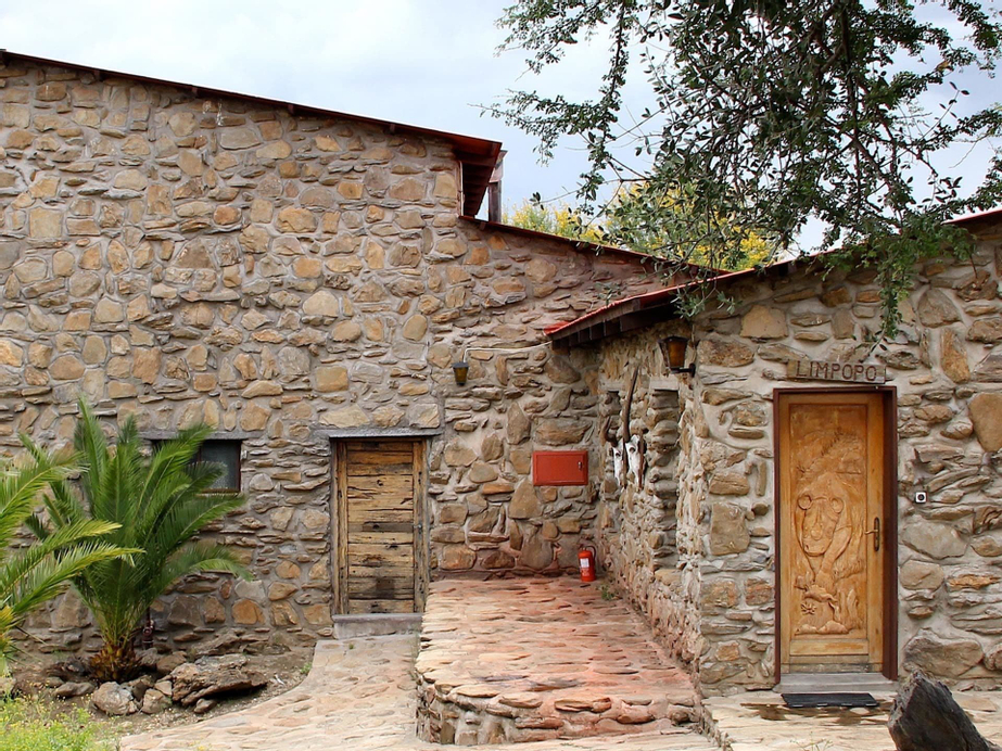 Leopard Lodge, Windhoek Rural