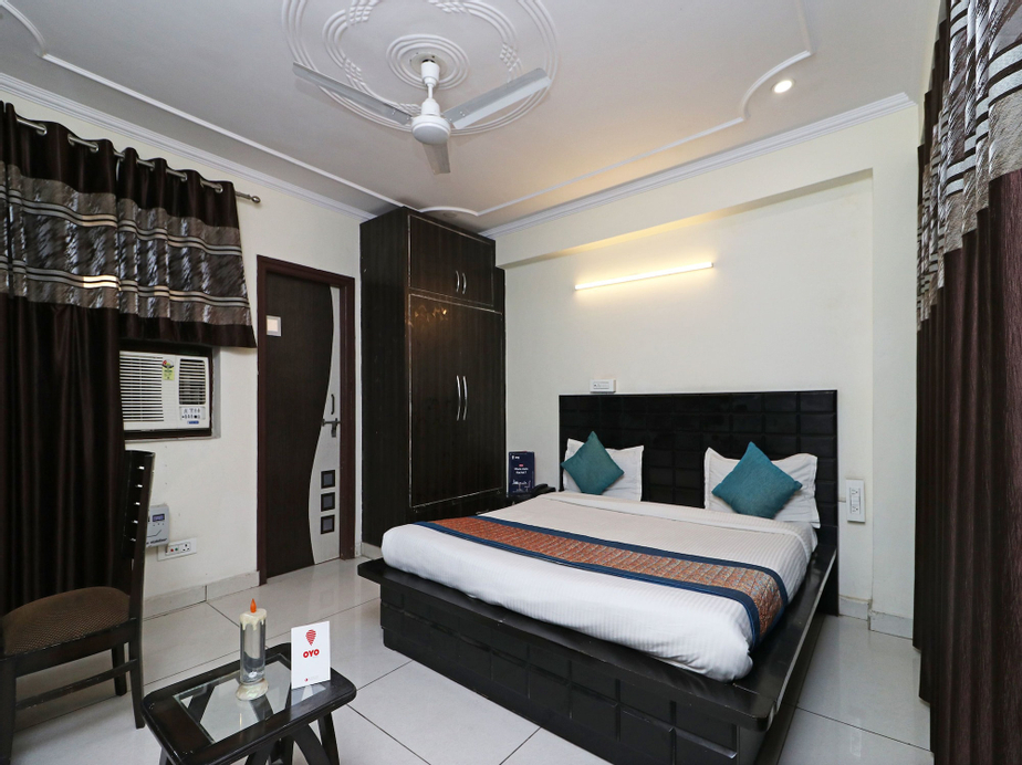 OYO 5258 MR Residency, Gurgaon