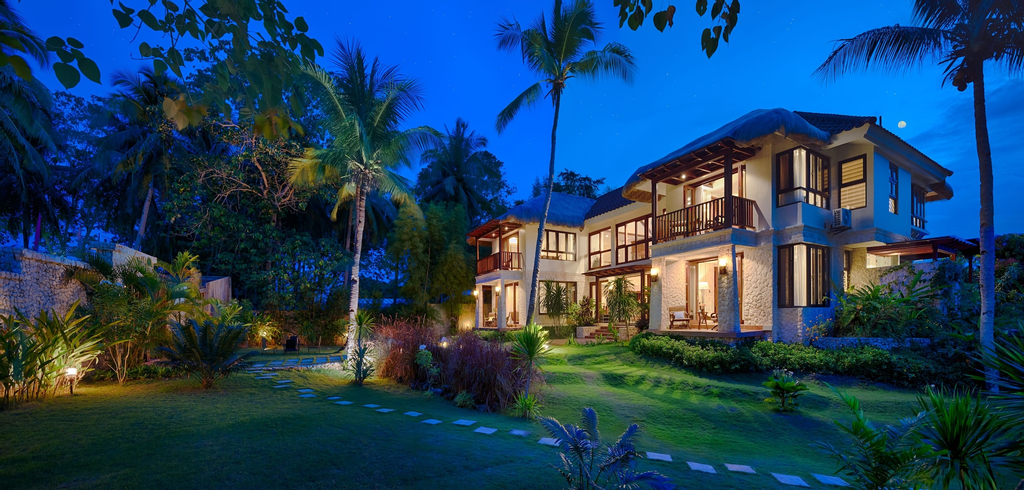 Pure Shores Villa, Guindulman