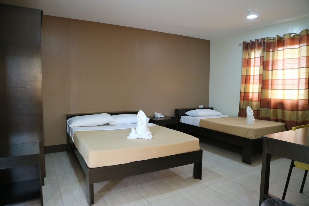 Gateway 21 Hotel and Dormitel, Legazpi City