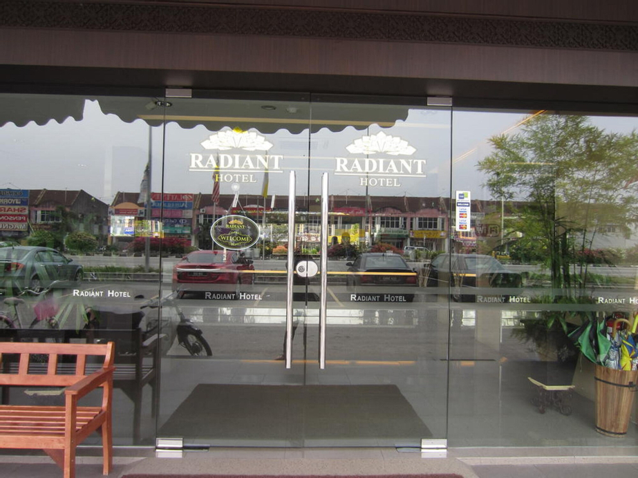 Radiant Hotel, Manjung