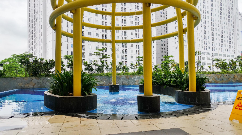 Comfy 2BR Bassura City Apartment near Mall By Travelio, Jakarta Timur