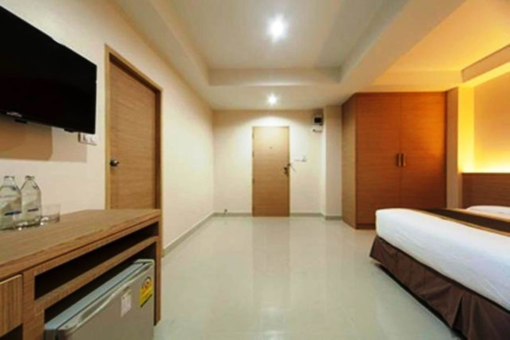 Gateway Hotel, Ratchathewi