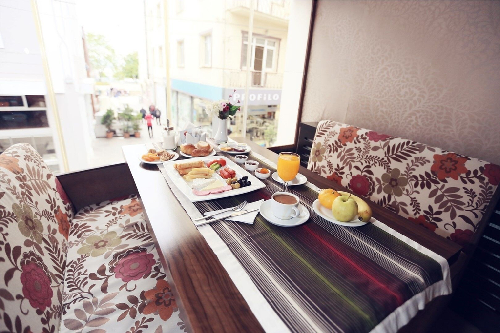 Damcilar Hotel, Merkez