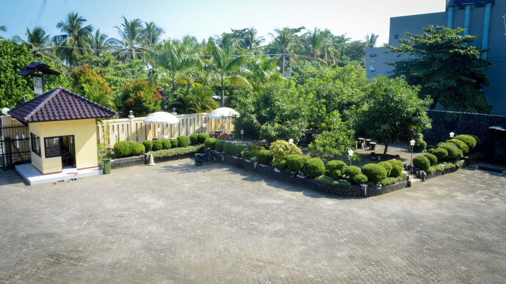 Uni Beach Hotel, Pangandaran