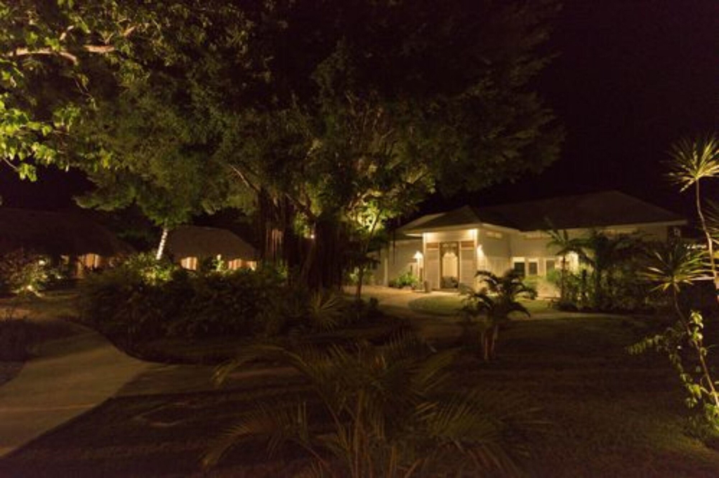 Moorea Beach Lodge,