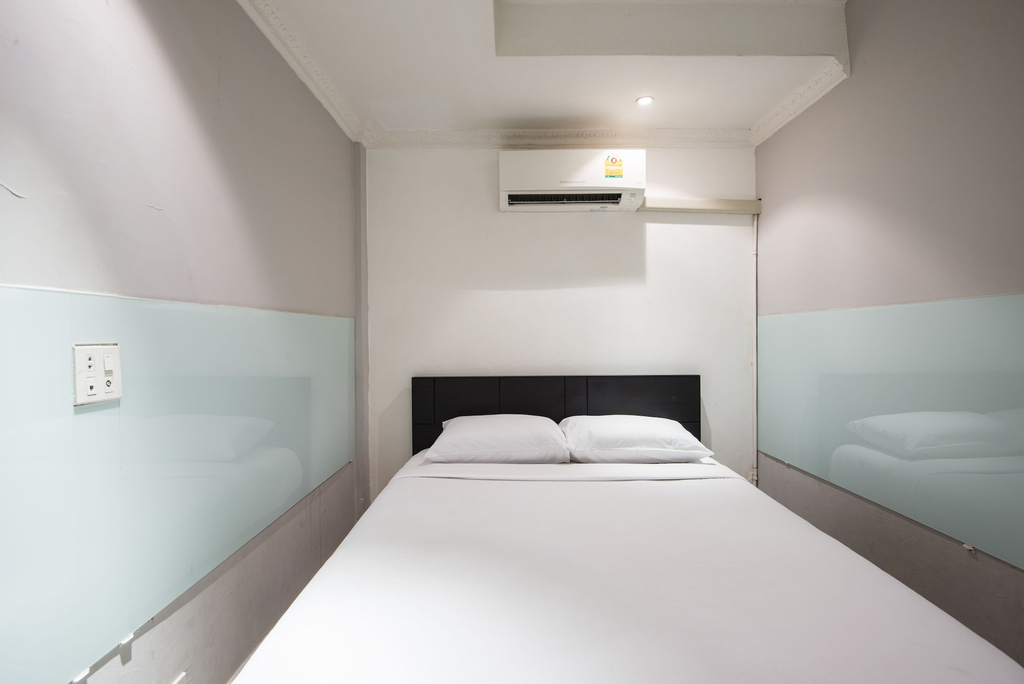 Prince House, Wattana