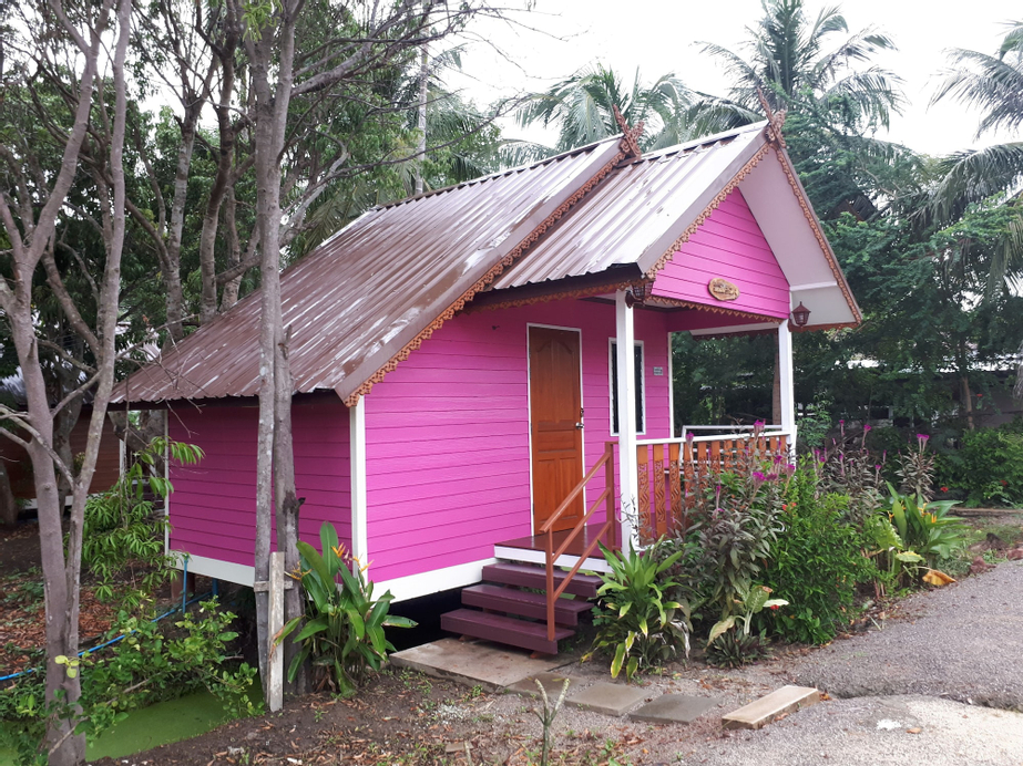 Chokesombat resort, Amphawa