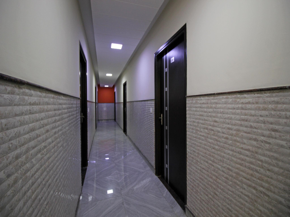 OYO 9074 Mascot Treo, Gautam Buddha Nagar