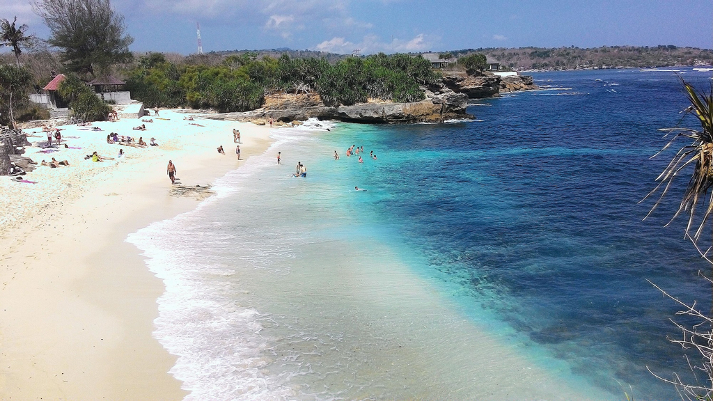 Kainalu Lembongan, Klungkung