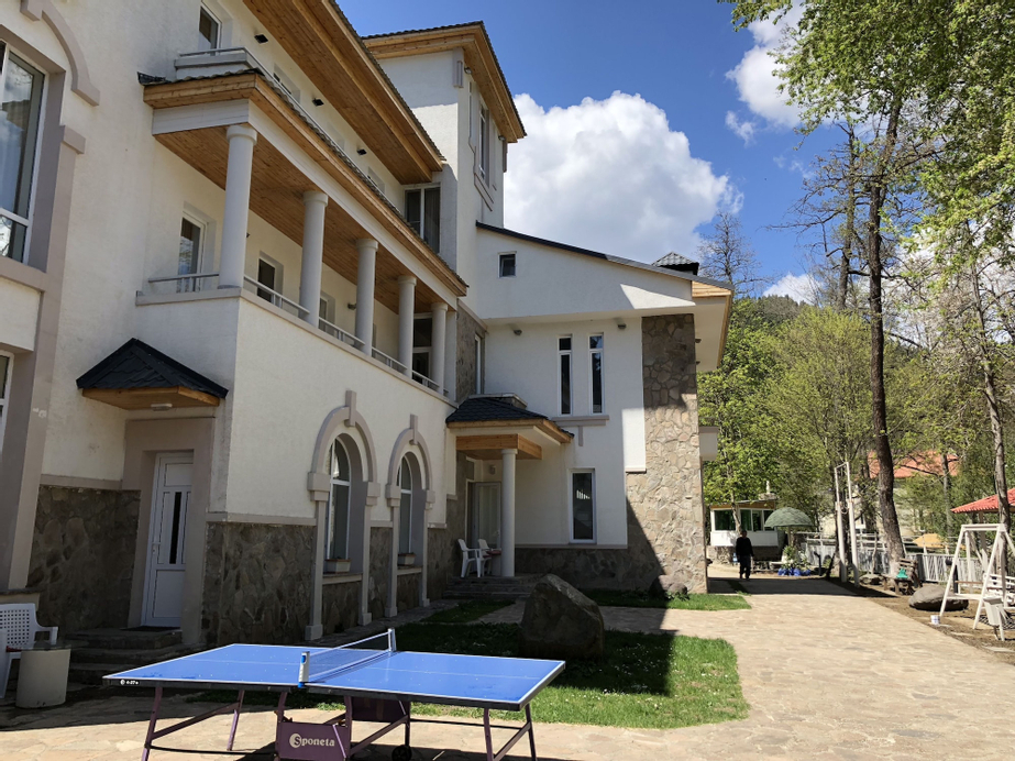 Abastumani Residence, Adigeni