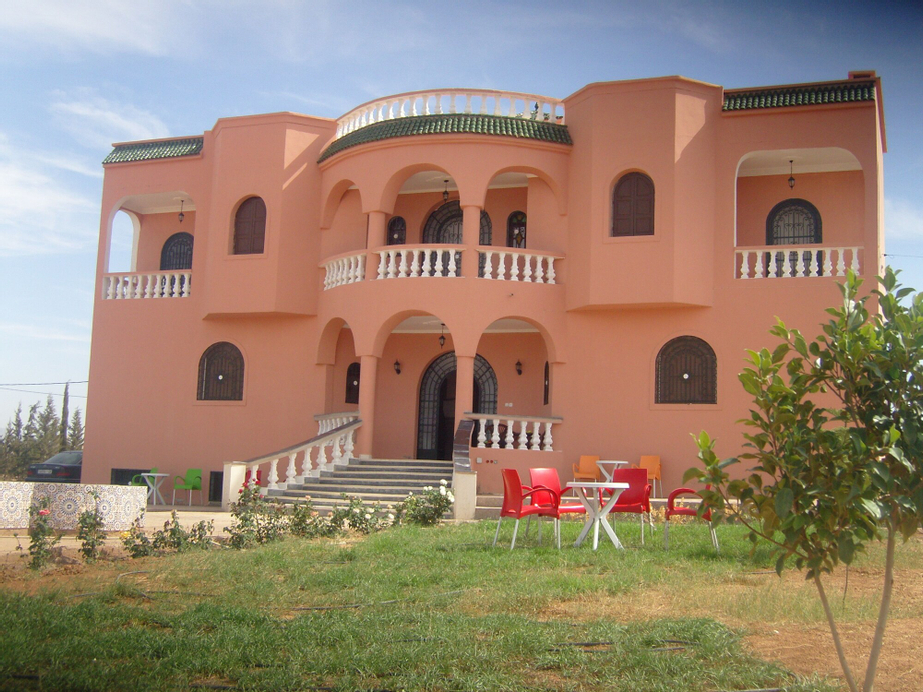 Riad Firdaous Achark, Oujda Angad
