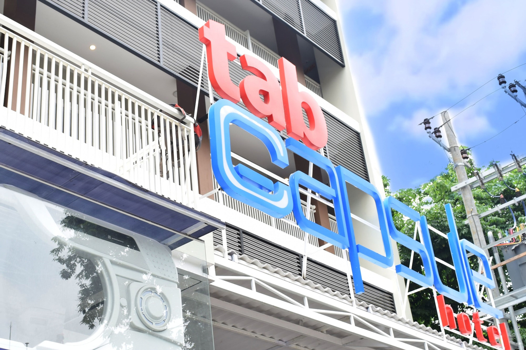 Tab Capsule Hotel - Kayoon Surabaya, Surabaya