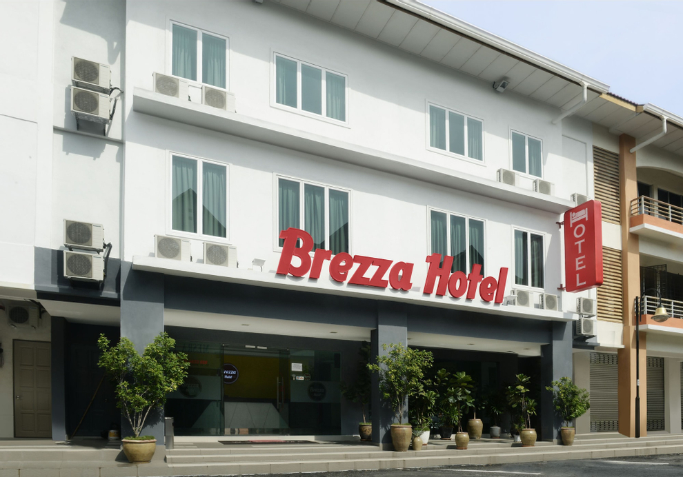 Brezza Hotel, Manjung