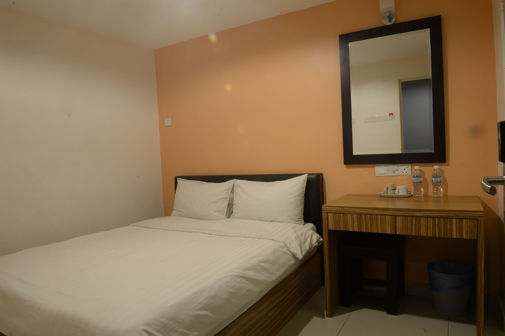 Brezza Hotel, Manjung